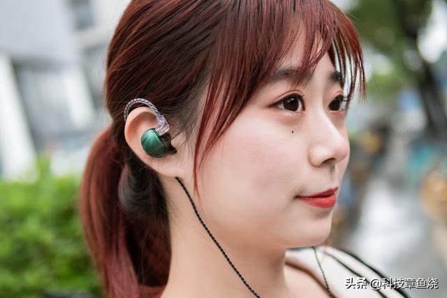 千元内七单元耳机的音质靠谱吗？先试试这条TRN VX