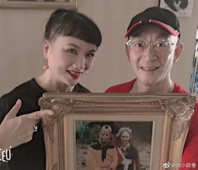 生活报|六小龄童与妻子于虹迎结婚32周年 两人恩爱同框超幸福