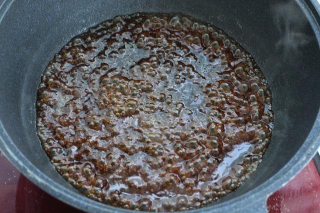 肉丸子不用油炸，蒸一蒸就上桌，香嫩好吃营养不流失，老少皆宜