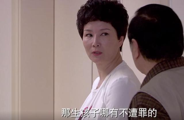 产后的妈妈有多狼狈？过来人亲述：想起来就没法爱孩子