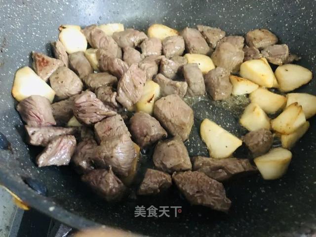 杏鲍菇牛肉粒：一口一块牛肉，真的太满足了