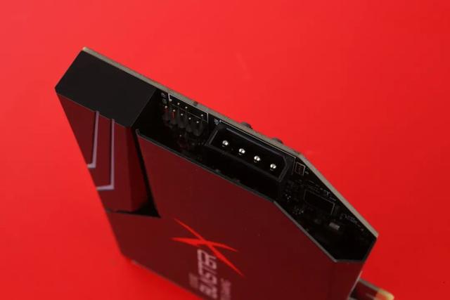 音乐与游戏齐飞，体验创新Sound BlasterX AE-5 Plus声卡