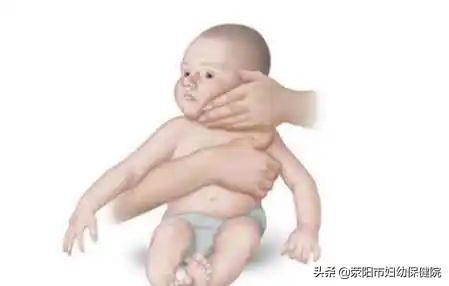 你的育儿经：当心宝宝的“歪头杀”