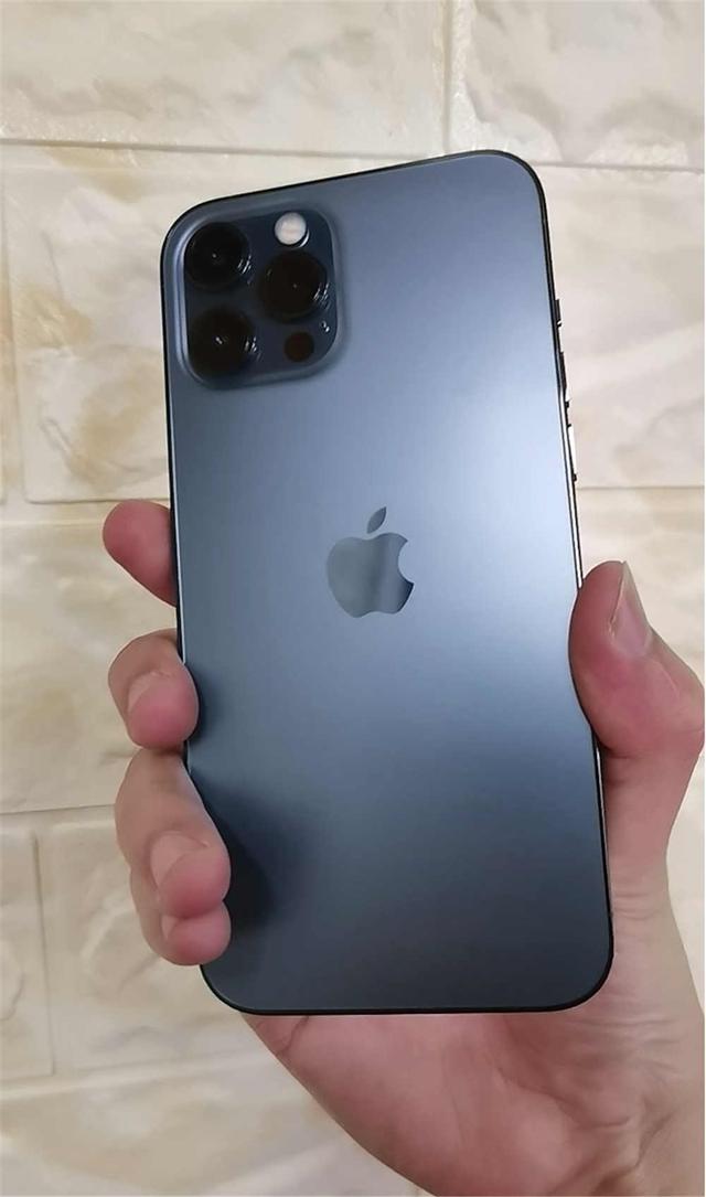 iPhone 12 Pro Max首批用户体验：就这？