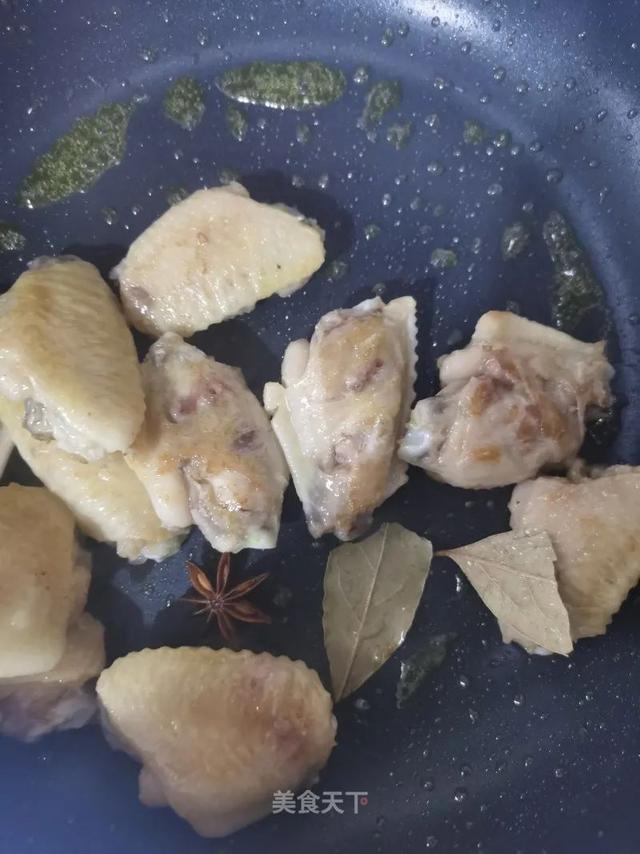 可乐鸡翅：好吃到舔手指，新手也能零失败