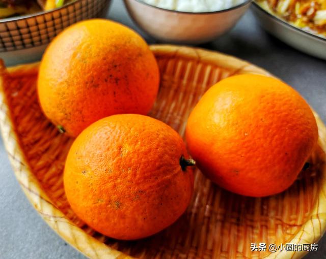 分享午餐，简单的一荤两素，用时30分钟