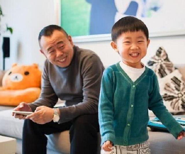 『超级宝妈』隔代遗传有多神奇?孩子虽然是亲生的,长相却被爷爷奶奶“截胡”