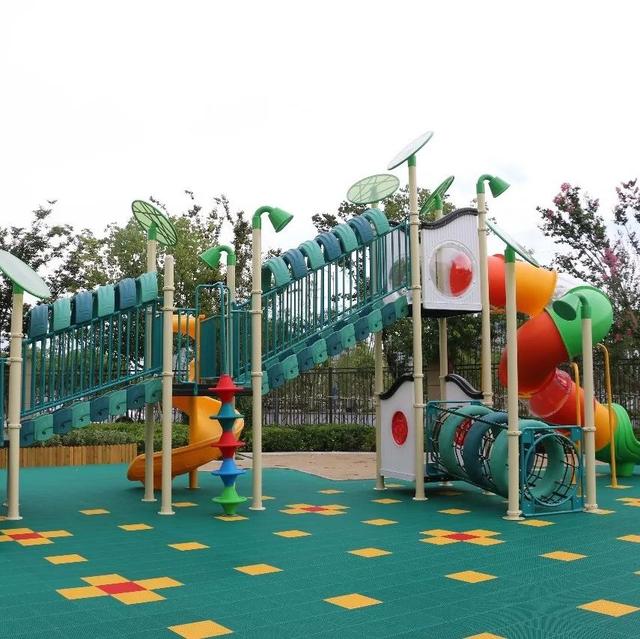 「你的育儿经」幼儿园上半年不开学,预交的学费怎么办?给不给退?