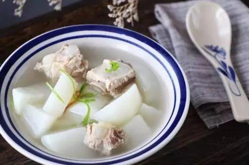 秋吃果，冬吃根，冬天养生必吃这3种根菜，助你平安过冬