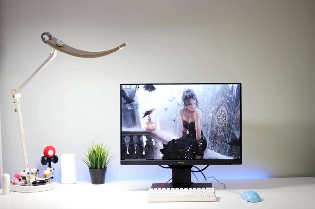 高效办公的小秘密 - 为什么说16:10显示器更具生产力