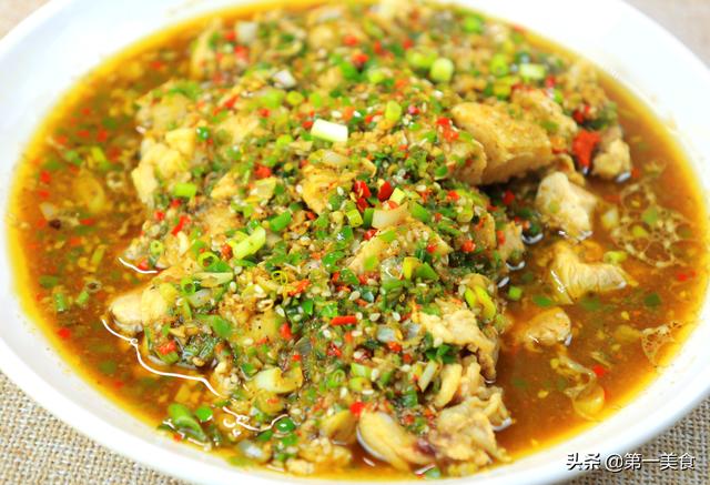 吃一口就能征服你的香麻鸡！唇舌跳动不停，秘诀全在料汁里