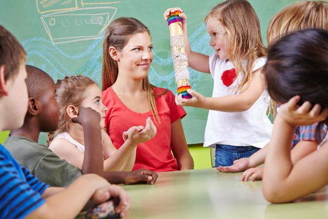 [你的育儿经]宝妈分享：让孩子读完一年12万的幼儿园后，我后悔了！