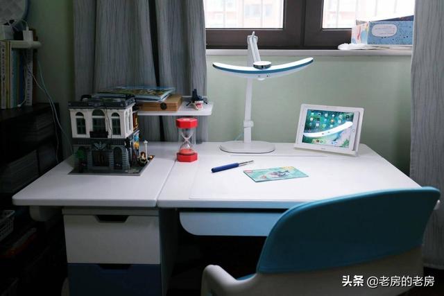 [超级宝妈]绘本网课做手工，健康方便耐折腾的儿童学习桌面分享