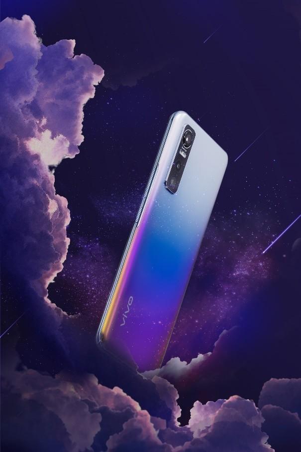 vivo S7e幻砂星海：许诺你一片神秘星月夜