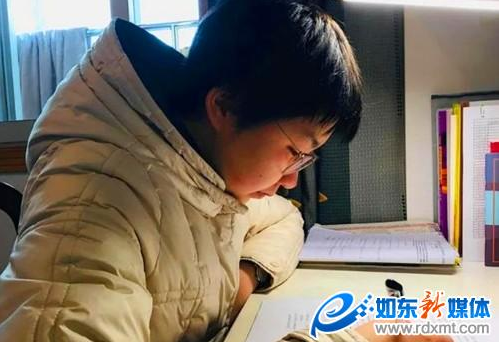 「暖先生格调」教育局规定: 逃网课的学生可能被开除! 2020届很难：自律者与放松者，成绩洗牌改变命运！