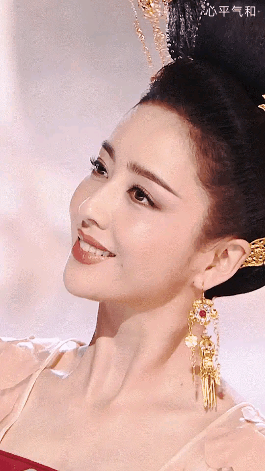 灰色的漩涡|惊为天仙的佟丽娅！