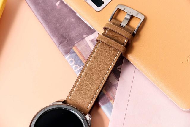 腕上的艺术品！vivo WATCH兼具美感与质感