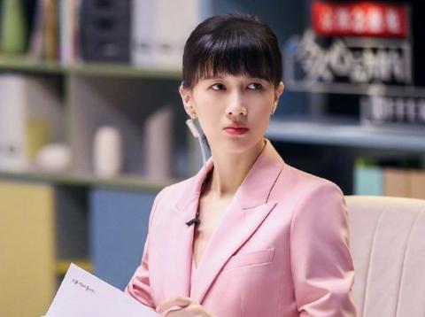 「超级宝妈」Papi酱自述生子后坐月子变化，称“天亮之前的北京我全见过”