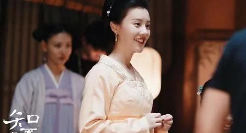 《知否》明明都是大娘子生的，为何盛纮偏爱华兰，却不待见如兰？|9号放映厅