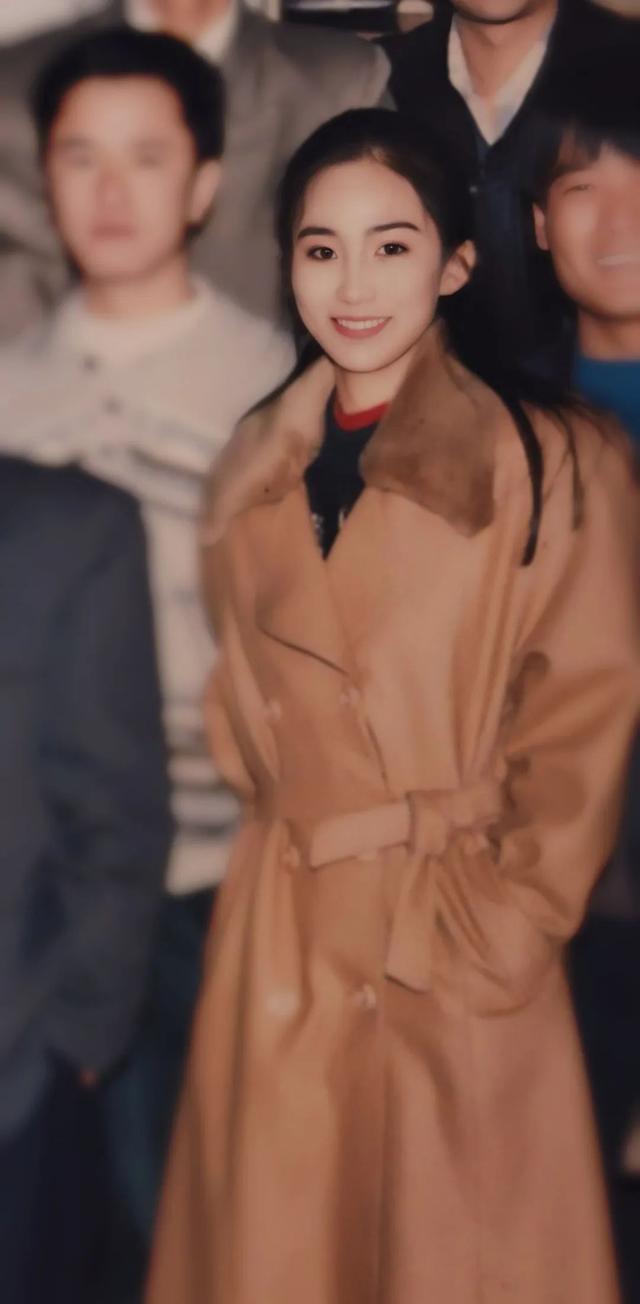 【烟花巷陌】妈妈很美是什么体验？网友：妈妈的美貌可以吹一辈子！