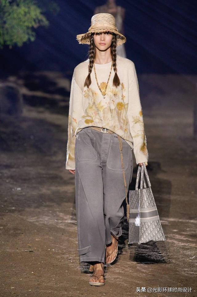 最时尚Christian Dior 2020春夏系列-贴近自然的森林秀