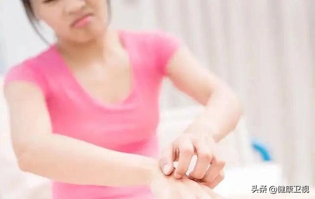 荨麻疹|痛还能忍忍，但痒起来真受不了——荨麻疹的艾灸妙招