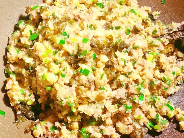 冬至到了，分享道最近稀罕上的饺子馅，食材易取，然很多人没见过