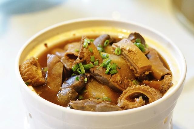 冬天真要来上这一锅，我家一周吃好几次，软烂入味还驱寒，超好吃