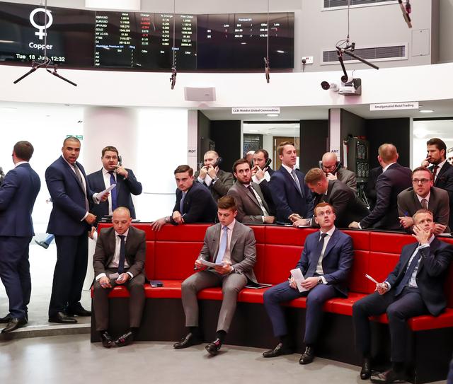 金属|新华财经｜伦敦金属交易所基本金属26日涨跌互现