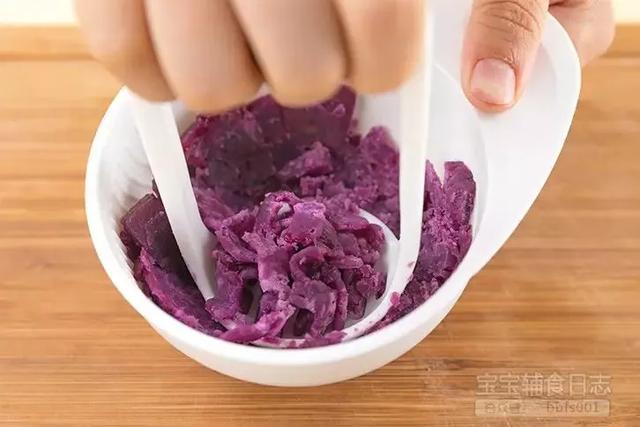 你的育儿经|它的含糖量比可乐还高，娃却很爱吃！这样做更健康更好吃