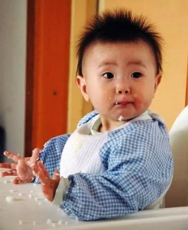 「你的育儿经」孩子春咳“咳不停”？医生建议：3种食物别给娃吃，伤脾肺！
