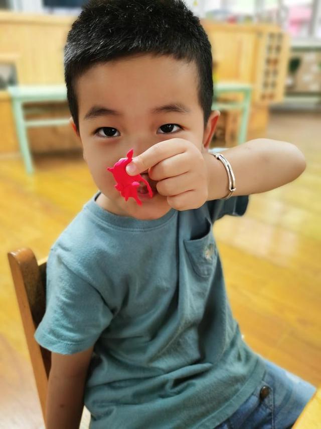 超级宝妈|关注疫情 认识病毒——鹤琴幼儿园分部小一班开展手工课堂