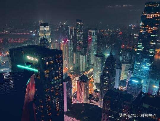 一加8T与 赛博朋克2077的碰撞艺术