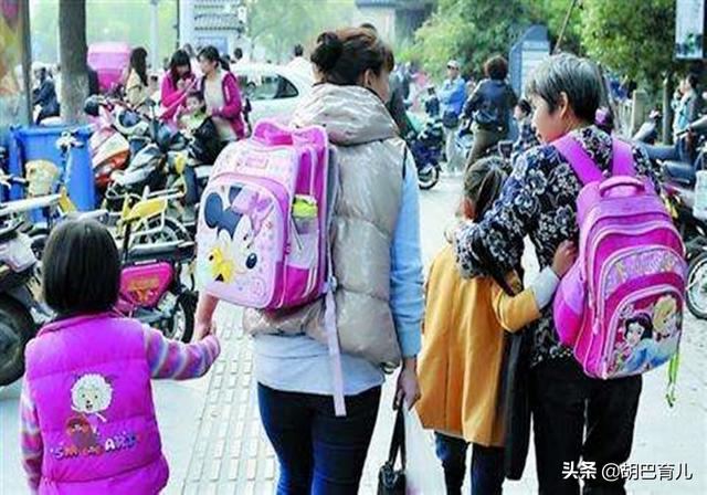「超级宝妈」中国小孩要接送，为何日本小孩能独自上下学？这些原因是关键