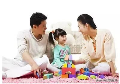 「你的育儿经」4个表现，直接看清孩子心中最亲近的人，会是你吗?