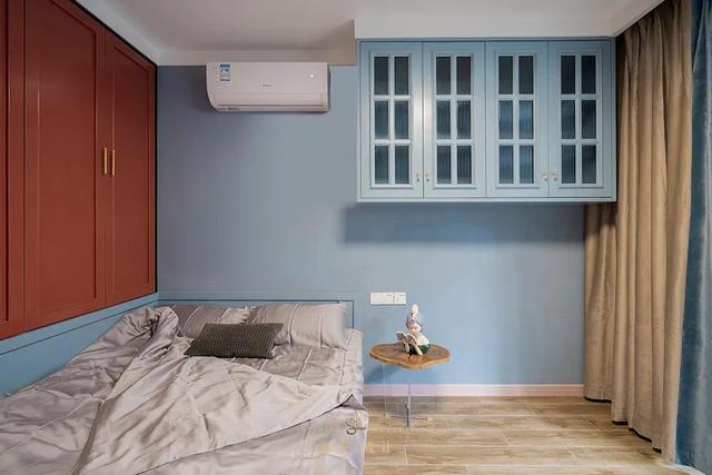 难怪入墙设计广受小户型喜欢，门入墙省空间、水龙头入墙高级