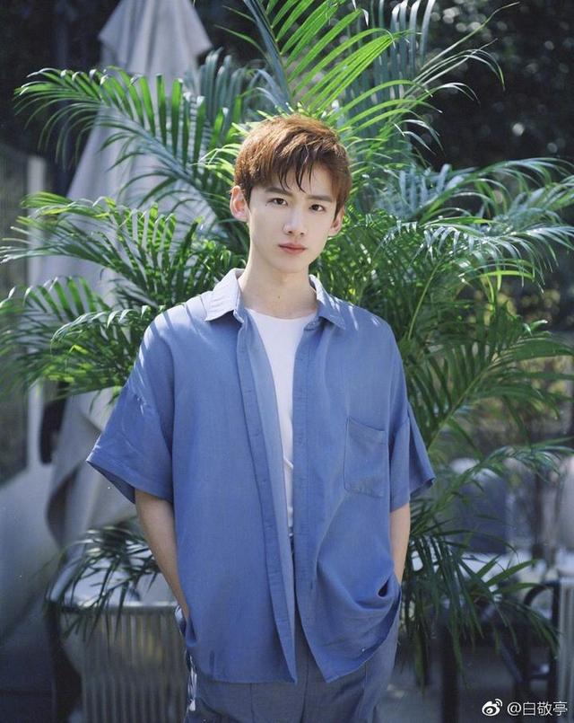 fun娱乐|腰围59cm，比沈腾头围还要小！白敬亭和王嘉尔互量腰围火了