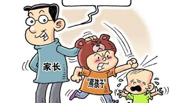 超级宝妈|解气！“熊孩子”索要邻桌牛排，宝妈试图“帮忙”，邻桌霸气回怼