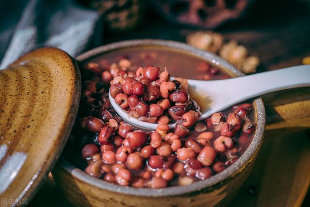 小米粥喝腻了，那就试试这碗粥，营养美味好处多，一整天元气十足