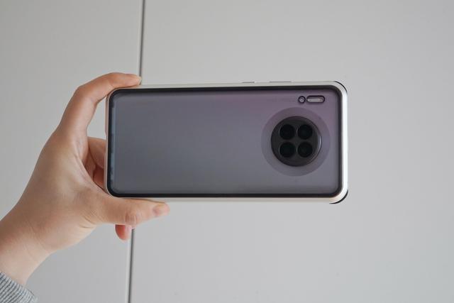 华为mate40发布之际，聊聊mate30半年使用感受和配件