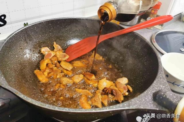 做白菜肉炖粉条，牢记"2放1窍门"，做对了，鲜香爽滑，不坨块