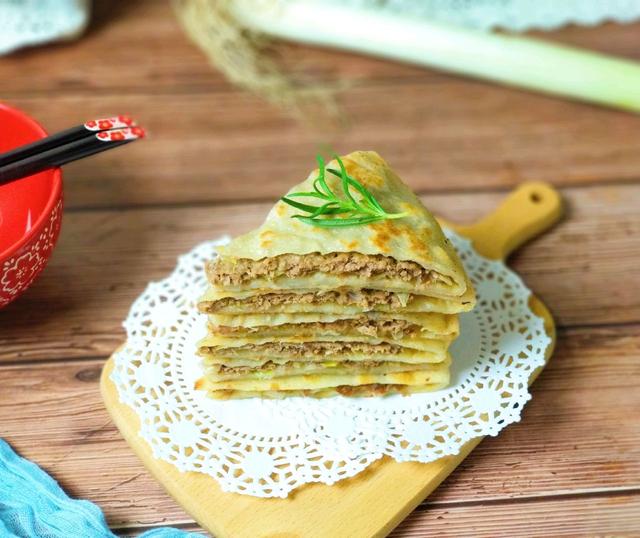 爱吃牛肉馅饼不用去买，按照此法自己做，薄皮大馅不油腻