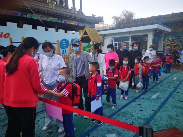你的育儿经|萌娃归来！宣化区13所公办幼儿园复园啦！！！