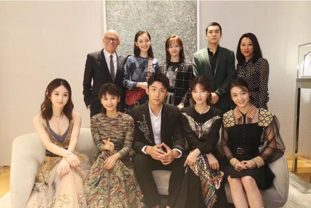 桃气十足|胡歌最爱的粉丝，本来是追胡歌的，一不小心把自己追成了明星