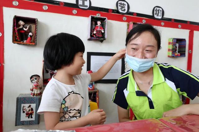 超级宝妈▲开学日丨又见可爱的你！昆明小萌娃回园，来看第一天啥情况