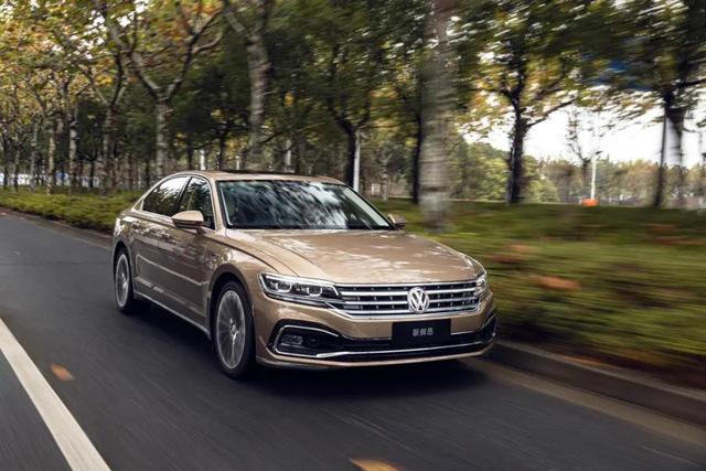 轴距3米、车长5米，配空气悬挂！新辉昂颇有意思