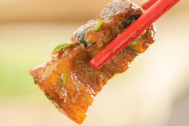 天越冷就越馋这菜，鲜香入味，油而不腻，就是太费米饭了