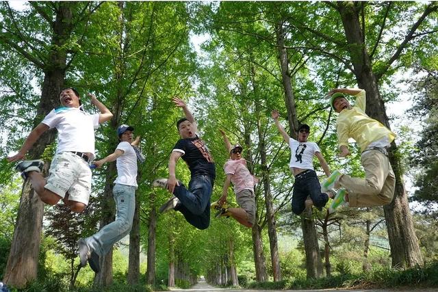 退场|姜虎东《两天一夜》VS刘在石《无限挑战》，哪个节目在韩国更火？