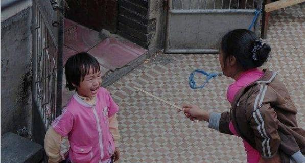 奋斗吧小青年|孩子有以下3种行为时，揍他要趁早，长大以后就不好管不了