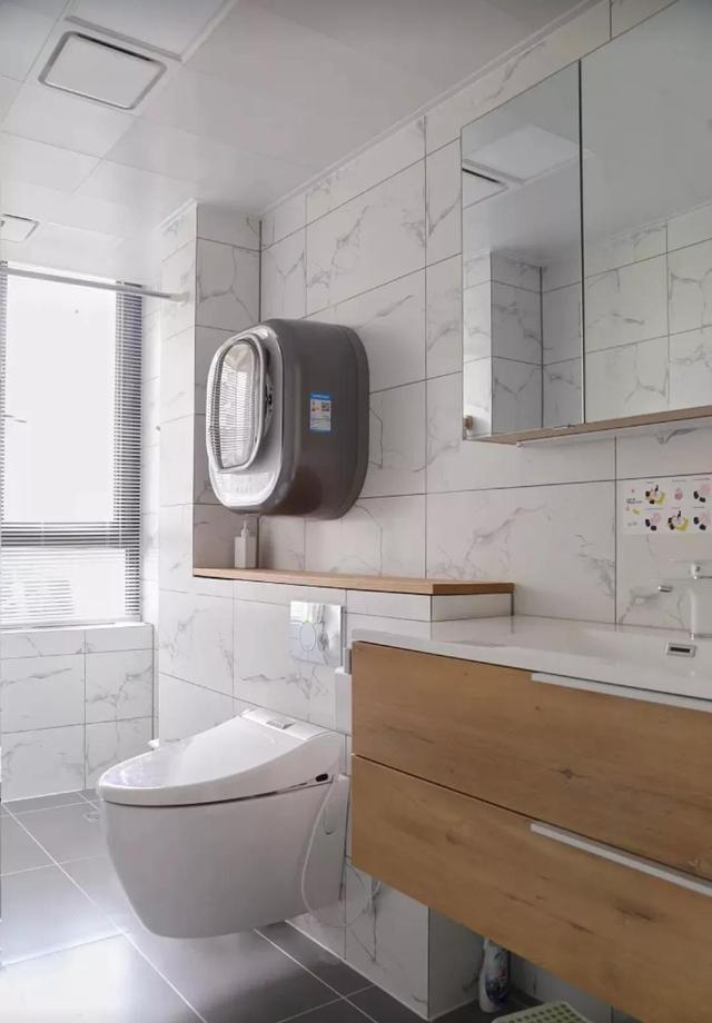 卫生间放洗衣机，怎样做到美观不拥挤